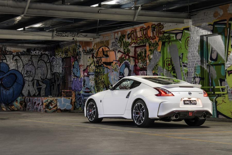  Nissan 370Z Nismo (Z34) 2017 года  (AU) (фото 20 из 37)